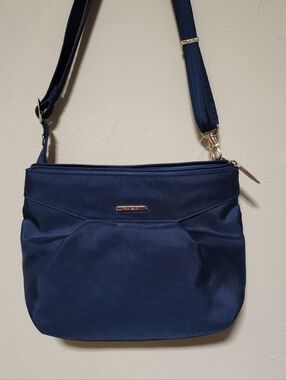 Travelon Locking Crossbody Bag